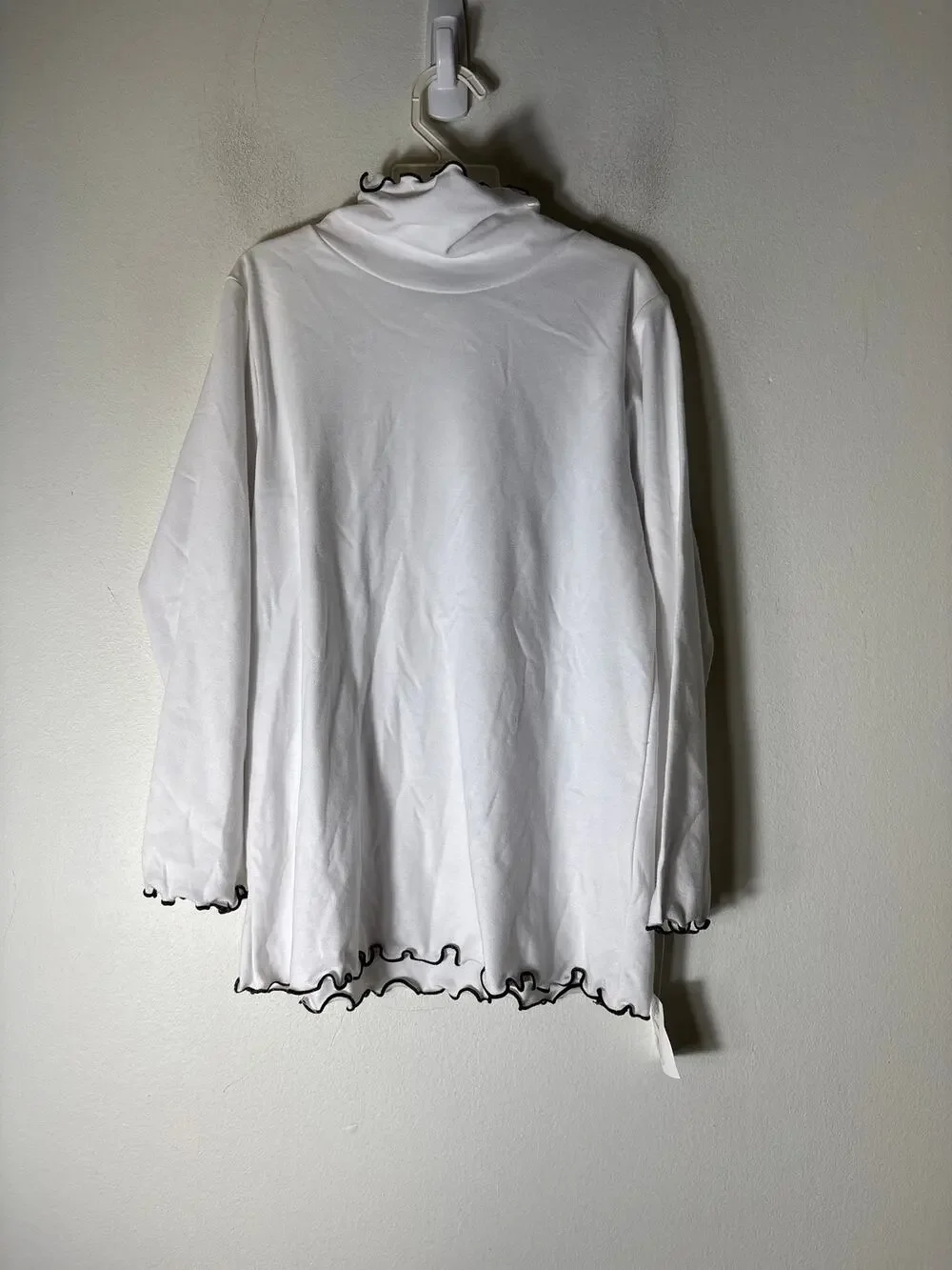 Girls Vintage NWT That Store White turtleneck with brown lettuce edge trim Sz 8